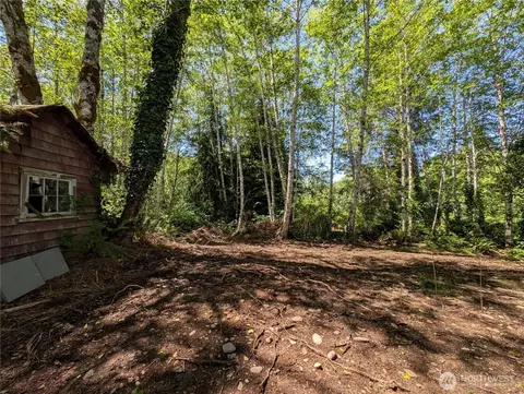 181327 Hwy 101 Hwy, Forks, WA 98331