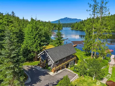1305 SW Lake Roesiger, Snohomish, WA 98290