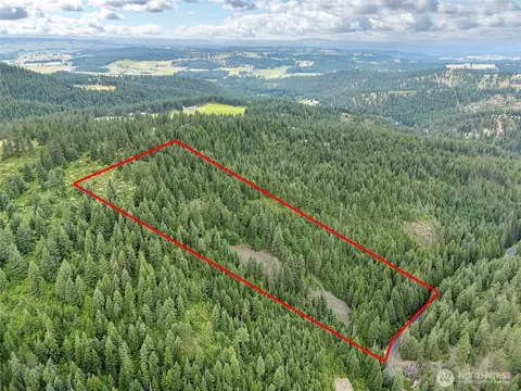 19960 19970 N Mt Spokane Park Dr, Mead, WA 99021