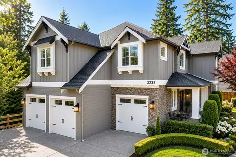 3232 112th Ave SE, Bellevue, WA 98004