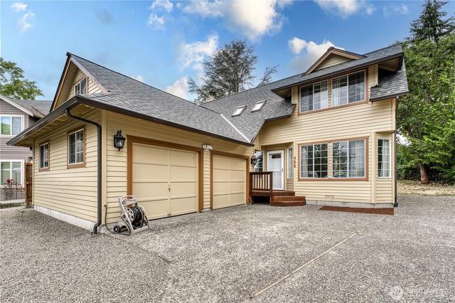 406 Pennie Ln, Bremerton, WA 98310