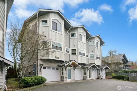11560 Stone Ave N #101, Seattle, WA 98133