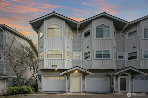 11560 Stone Ave N #101, Seattle, WA 98133