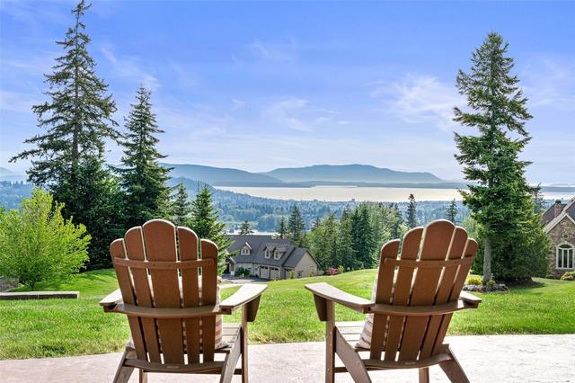 1880 Vineyard Pl, Bellingham, WA 98226