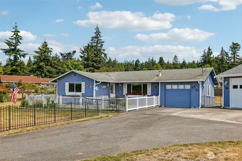 895 Prairie View Ave, Coupeville, WA 98239