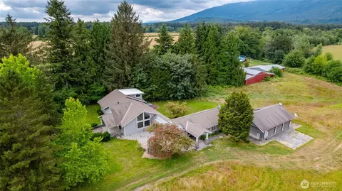30825 Walberg Rd, Sedro Woolley, WA 98284