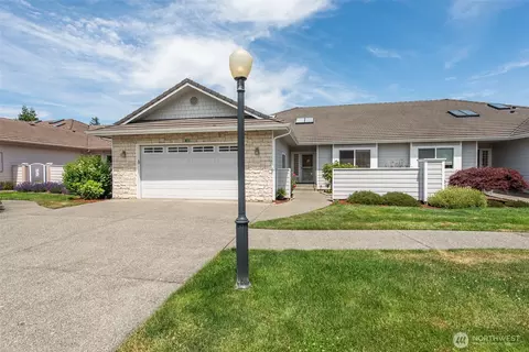 400 Blakely Blvd, Sequim, WA 98382