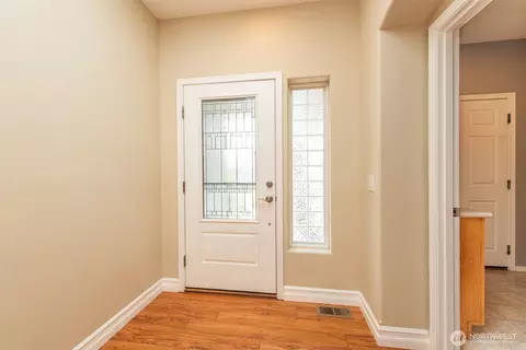 Entry Way - 400 Blakely Blvd, Sequim, WA 98382 photo 2 of 3