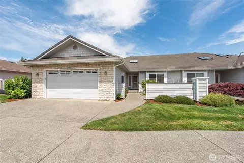 Exterior - 400 Blakely Blvd, Sequim, WA 98382 photo 7 of 10