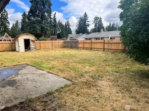 19413 Crescent Dr E, Spanaway, WA 98387 photo 10