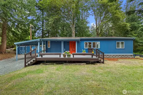 1828 Lake Dr, Camano Island, WA 98282