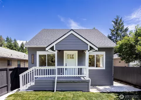 5040 35th Ave SW, Seattle, WA 98126