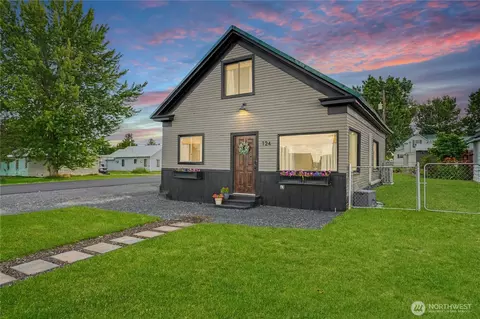124 N 3rd St, Coulee City, WA 99115
