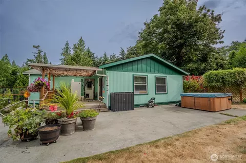 561 Cedar Hill Rd, Eastsound, WA 98245