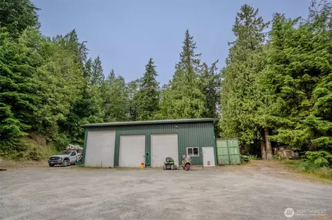 Exterior - 561 Cedar Hill Rd, Eastsound, WA 98245 photo 2 of 5