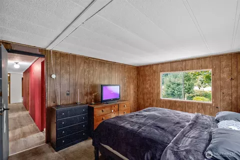 Bedroom - 31 Meadow Dr, Sequim, WA 98382 photo 1 of 4