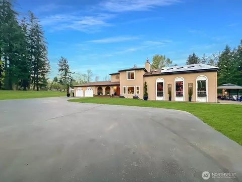 21829 210th Ave SE, Maple Valley, WA 98038