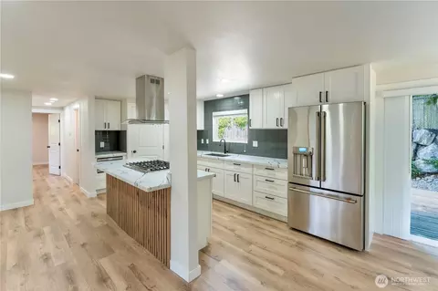 Kitchen - 607 244th St SW, Bothell, WA 98021 photo 2 of 2