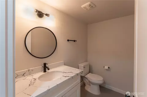 Bath - 607 244th St SW, Bothell, WA 98021 photo 3 of 4