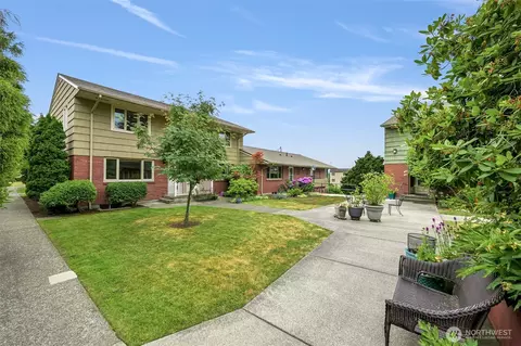 901 N Forest St #127, Bellingham, WA 98225