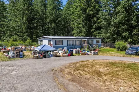 Exterior - 20106 2nd Ave E, Spanaway, WA 98387 photo 3 of 8