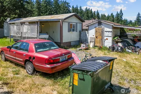 Exterior - 20106 2nd Ave E, Spanaway, WA 98387 photo 6 of 8