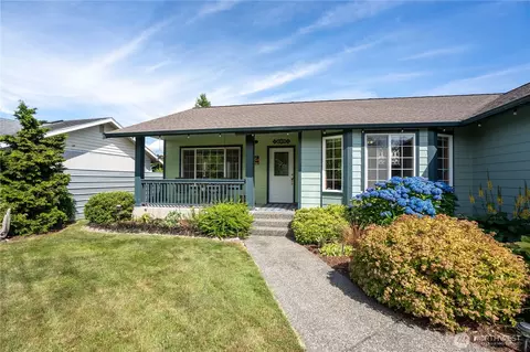 8232 Snohomish Rd, Blaine, WA 98230