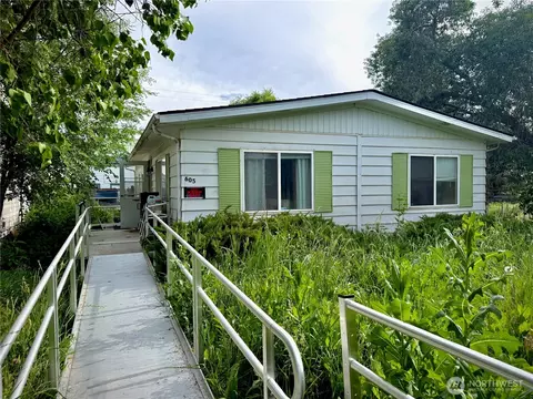 605 Ross St, Davenport, WA 99122