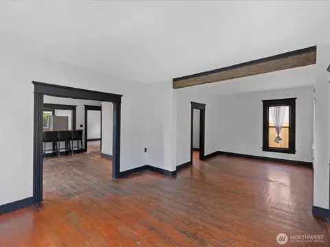 Living - 1218 E Marine View Dr, Everett, WA 98201 photo 2 of 3