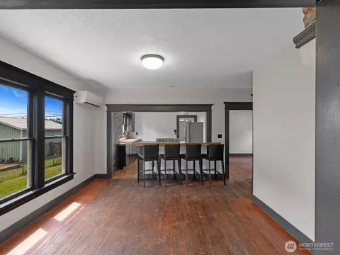 Dining - 1218 E Marine View Dr, Everett, WA 98201 photo 1 of 1
