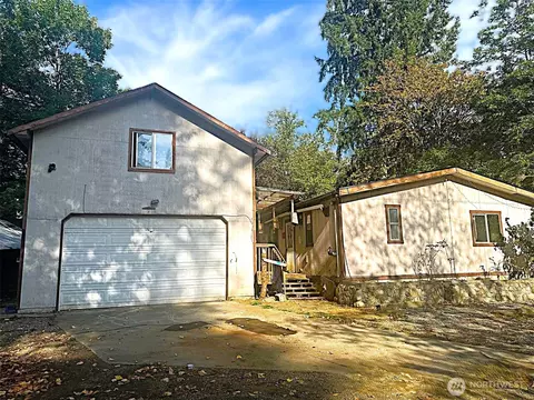 19830 SE 353rd St, Auburn, WA 98092