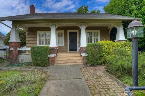 2214 N Washington St, Tacoma, WA 98406