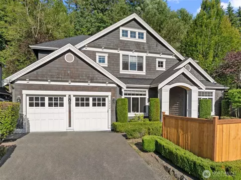 2424 108th Ave NE, Bellevue, WA 98004