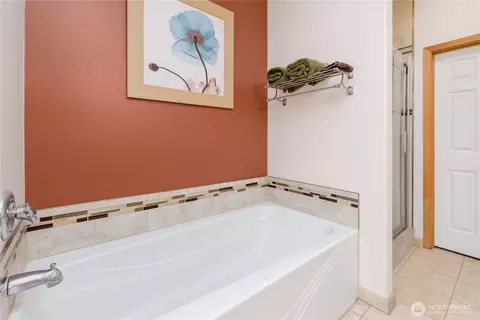 Bath - 91 Stone Farm Rd, Sequim, WA 98382 photo 3 of 4