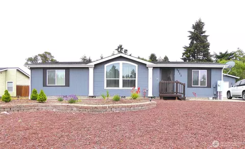 1711 S Delores Pl, Port Angeles, WA 98363