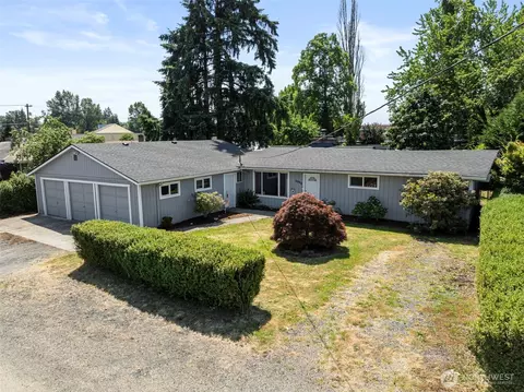 2004 Earl St, Centralia, WA 98531