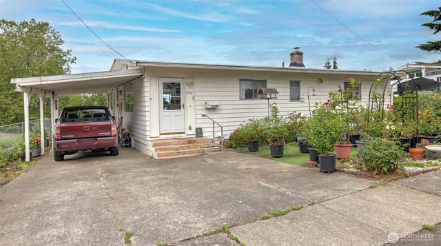 2194 NE 8th Pl, Renton, WA 98056
