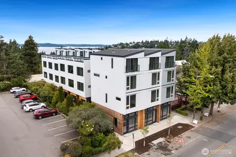 5253 B California Ave SW, Seattle, WA 98136