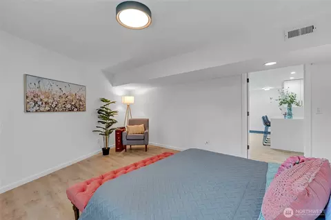 Bedroom - 11 Les Saints Rd, Sequim, WA 98382 photo 5 of 6