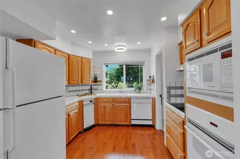 Kitchen - 11 Les Saints Rd, Sequim, WA 98382 photo 1 of 4