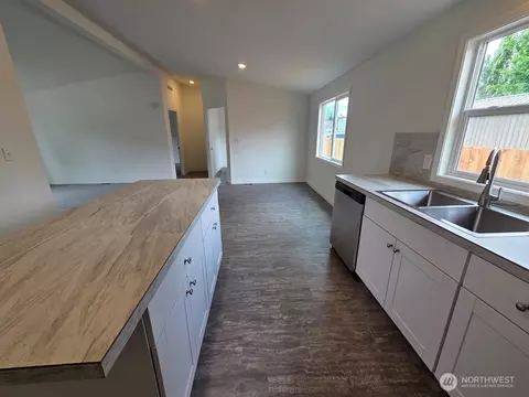 1017 C St, Vader, WA 98593 photo 4