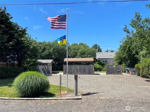240 Queets St SW, Ocean Shores, WA 98569