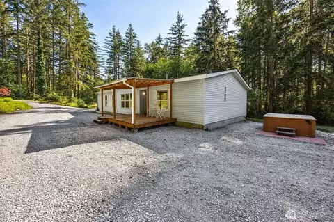 40402 66th Ave E, Eatonville, WA 98328