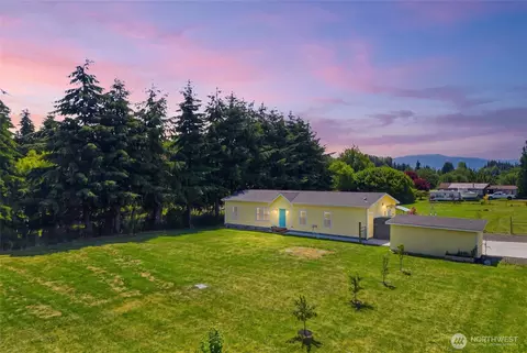 31 Community Ln, Sequim, WA 98382