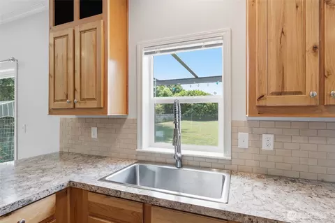 Kitchen - 31 Community Ln, Sequim, WA 98382 photo 2 of 5