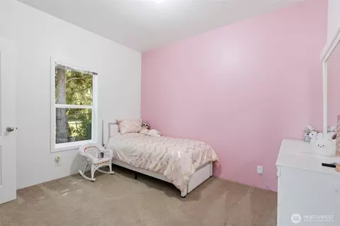 Bedroom - 31 Community Ln, Sequim, WA 98382 photo 3 of 3