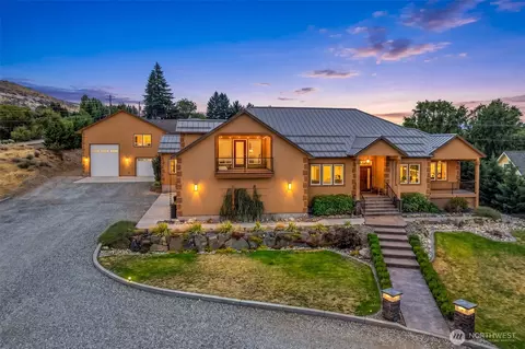 262 42nd Ct NW, East Wenatchee, WA 98802