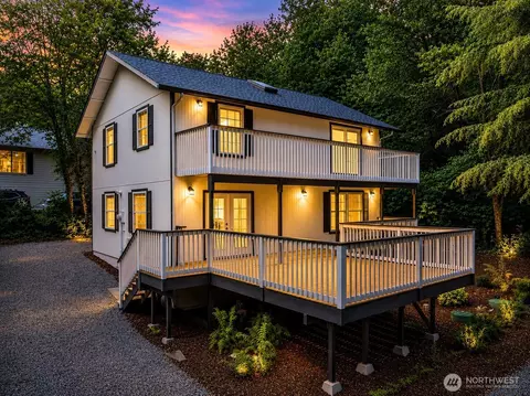 7605 NE Hidden Cove Rd, Bainbridge Island, WA 98110