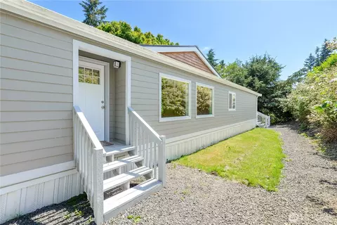 153 Blueberry Hl, Port Ludlow, WA 98365