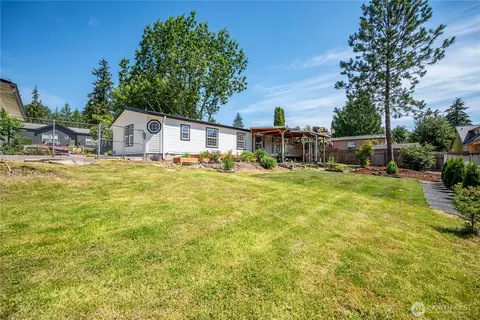 Exterior - 105 Robin Ct, Longview, WA 98632 photo 4 of 5
